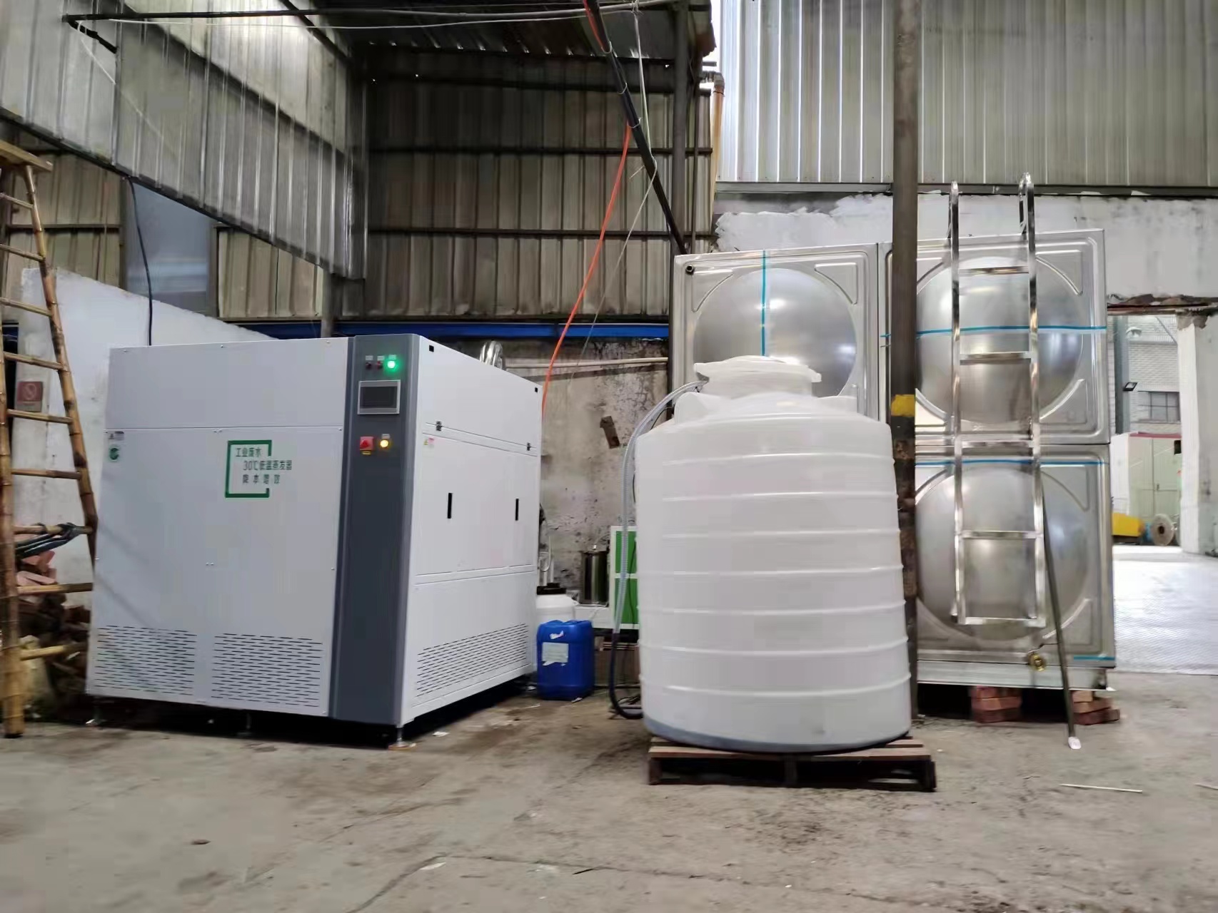 超聲波清洗機指示燈亮，但沒有超聲波輸出是什么原因？